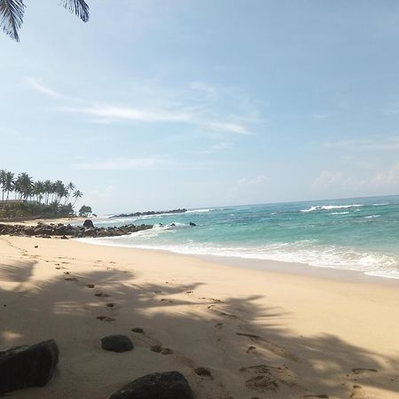 Sooriya Villa ตัลป์ ภายนอก รูปภาพ