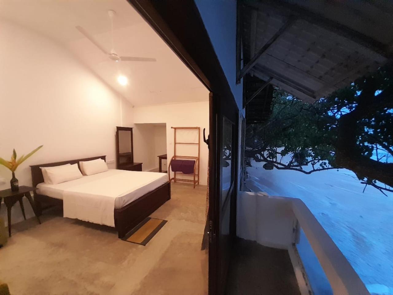 Sooriya Villa ตัลป์ ภายนอก รูปภาพ