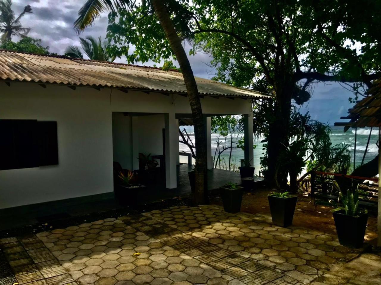 Sooriya Villa ตัลป์ ภายนอก รูปภาพ